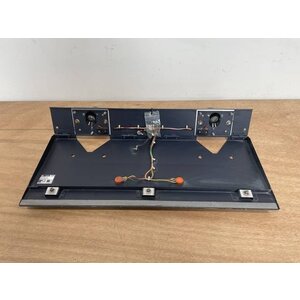 FLOOD LIGHT UNIT CENTER P/N: 2LA005542-50 S/N: 225