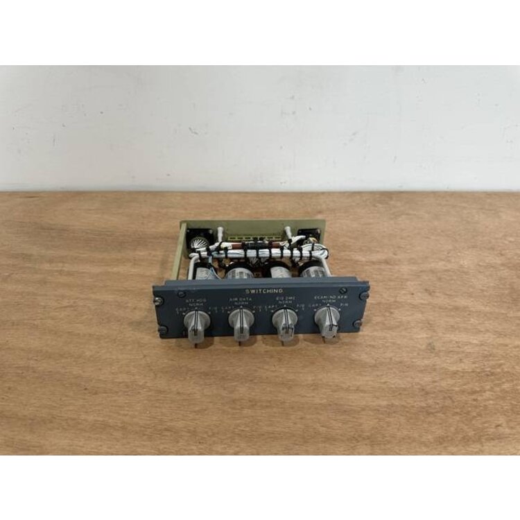 8VU CONTROL PANEL P/N: D9251500200000 S/N: 1579