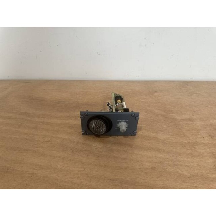 54VU READING LIGHT PANEL P/N: D9251502100000 S/N: 1524
