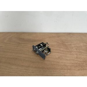111VU FLOOD LIGHT PANEL P/N: D9251504600000 S/N: 1579