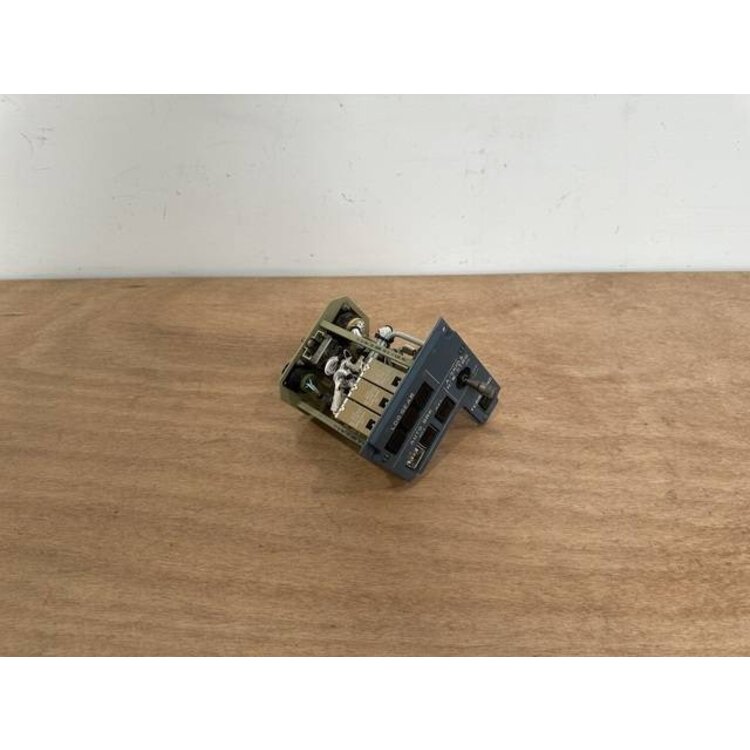 402VU LDG GEAR BRK FAN PANEL P/N: D9251505700000 S/N: 1579