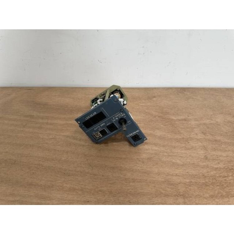 402VU LDG GEAR BRK FAN PANEL P/N: D9251505700000 S/N: 1579