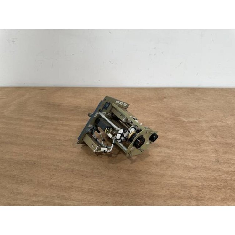 402VU LDG GEAR BRK FAN PANEL P/N: D9251505700000 S/N: 1579