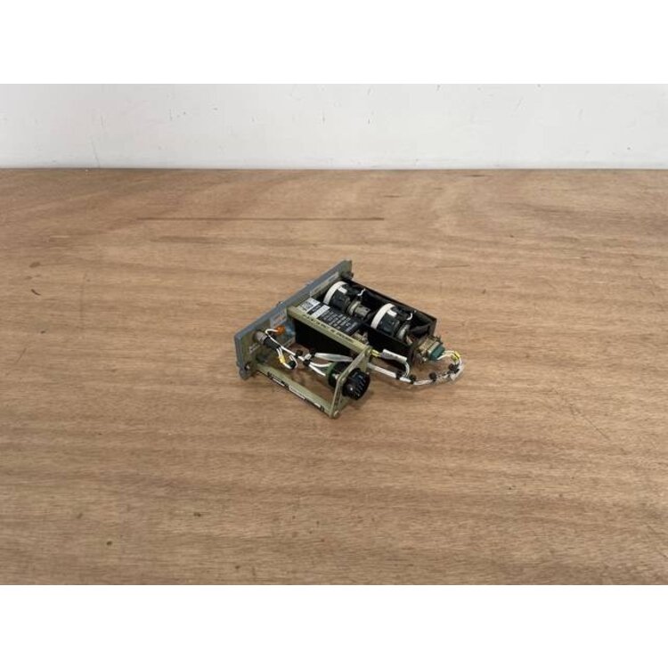 111VU FLOOD LIGHT PANEL P/N: D9251504600000 S/N: PB11661
