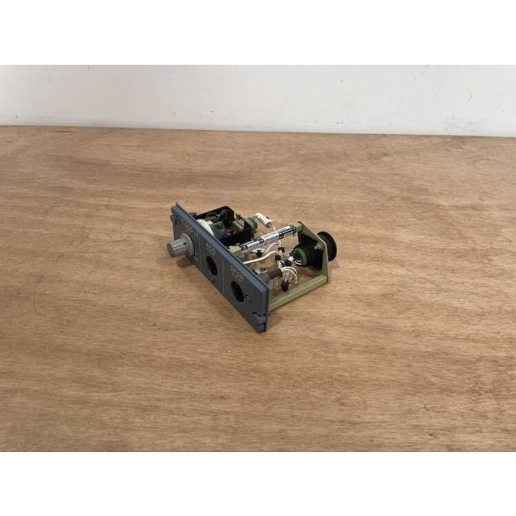 112VU LIGHT AIDS PANEL P/N: D9251504700000 S/N: PB12510