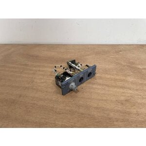 112VU LIGHT AIDS PANEL P/N: D9251504700000 S/N: PB11657