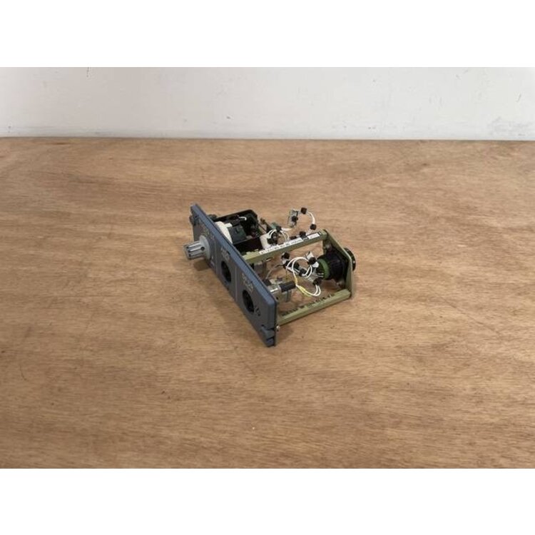 112VU LIGHT AIDS PANEL P/N: D9251504700000 S/N: PB11657