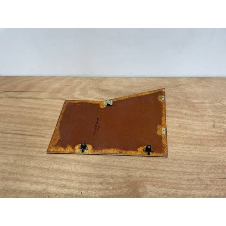 PANEL ASSY FWD RUD LH FO P/N: D2511222500100 S/N: SI040037