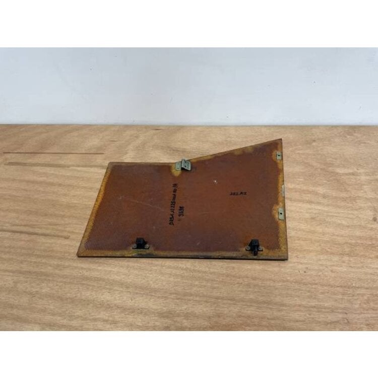 PANEL ASSY FWD RUD LH FO P/N: D2511222500100 S/N: SI040038