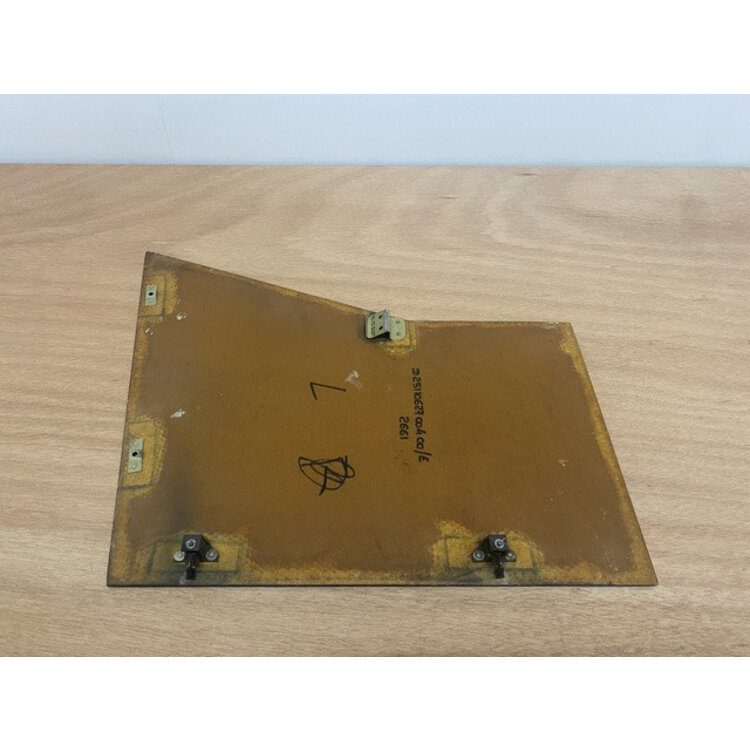 PANEL ASSY FWD RUD RH CPT P/N: D2511222500000 S/N: SI023003