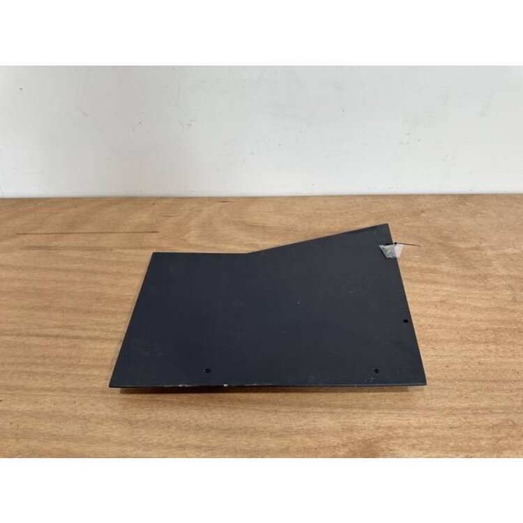 PANEL ASSY FWD RUD RH CPT P/N: D2511222500000 S/N: SI023047