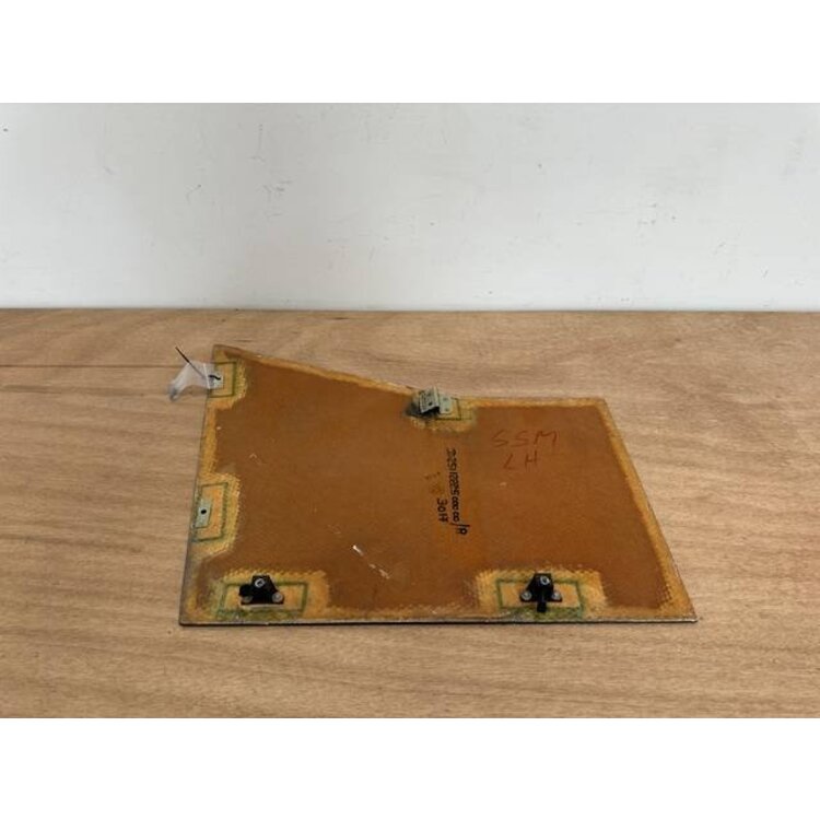 PANEL ASSY FWD RUD RH CPT P/N: D2511222500000 S/N: SI023047