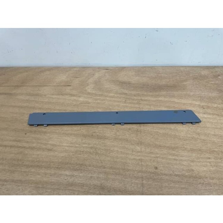 COVER RH P/N: D2511233500100 S/N: SI060044