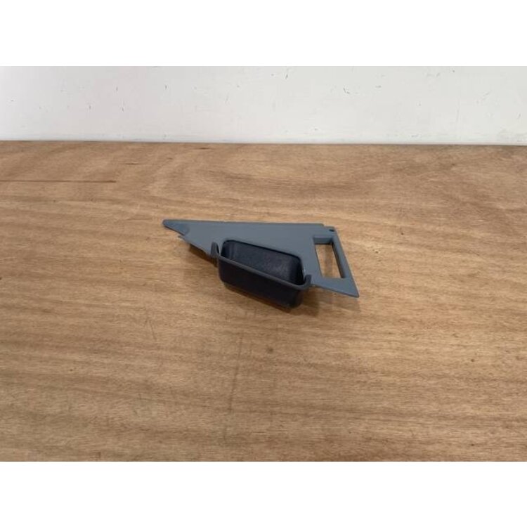 PANEL ASSY GRIP LH P/N: D2511310200000 S/N: SI007034