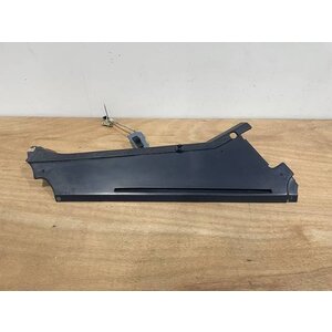 FOAM STRIP ASSY FRT LH P/N: D2511228300000 S/N: SI009035