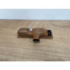 OUTLET ASSY RH P/N: D2121208600100 S/N: SI042045