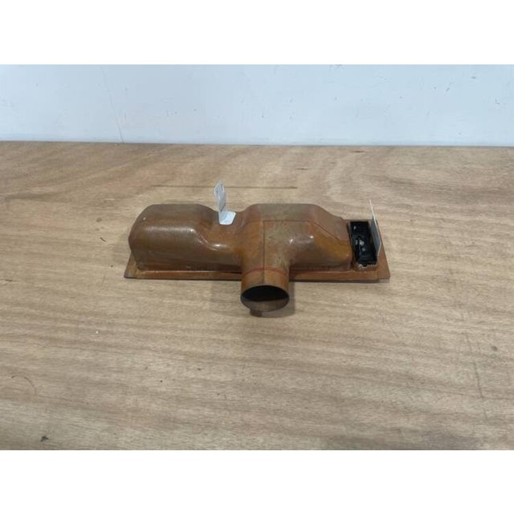 OUTLET ASSY RH P/N: D2121208600100 S/N: SI042045