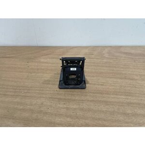 BRACKET ASSY COMPASS P/N: D2511007300500 S/N: SI070029