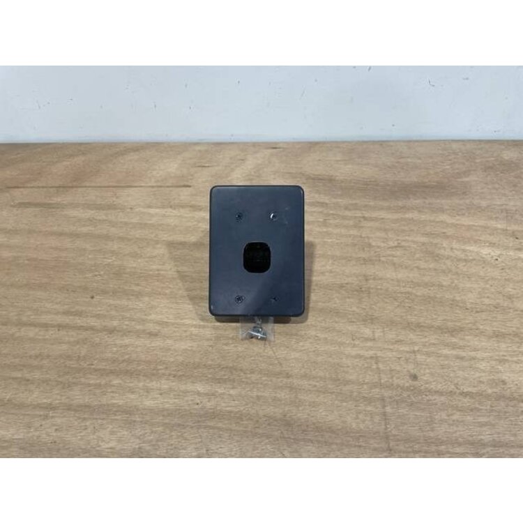 BRACKET ASSY COMPASS P/N: D2511007300500 S/N: SI070030