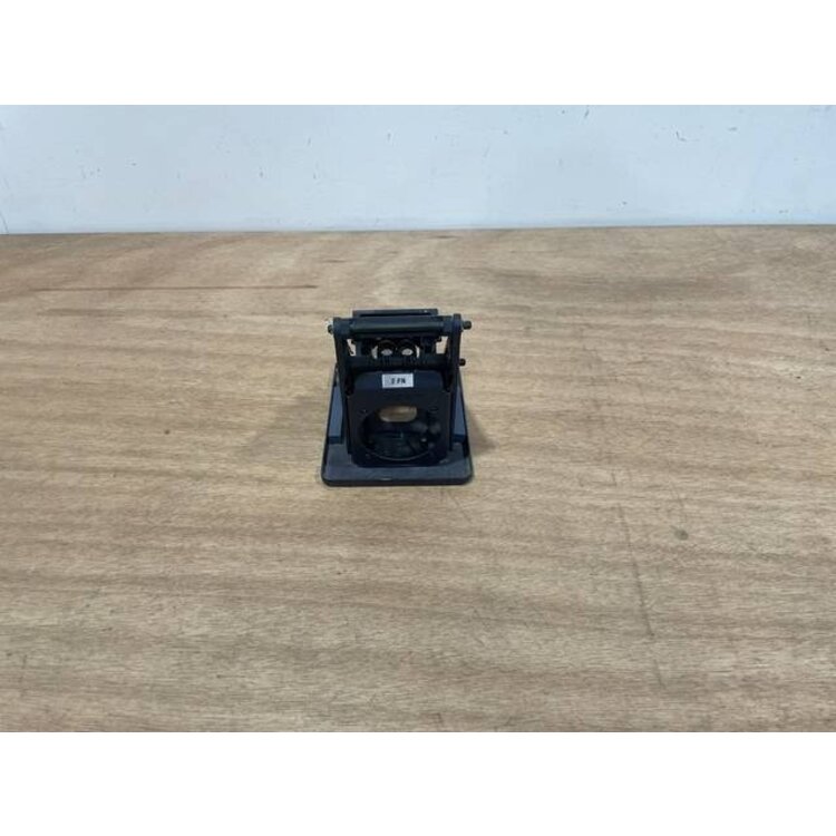 BRACKET ASSY COMPASS P/N: D2511007300500 S/N: SI070030