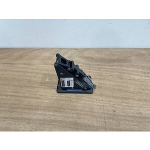 BRACKET ASSY COMPASS P/N: D2511007300500 S/N: SI070030