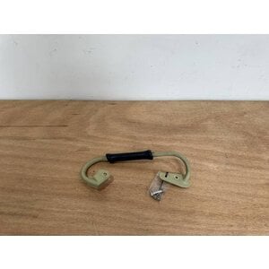 GRIP FOAM RH P/N: D2511140700100 S/N: SI067046