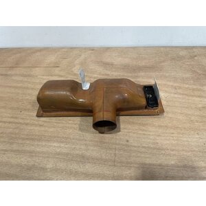 OUTLET ASSY RH P/N: D2121208600100 S/N: SI042046