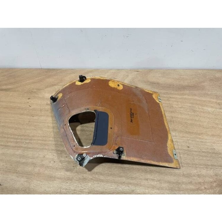 PANEL ASSY RH FOAM GRIP PANEL P/N: D2511231600100 S/N: SI014036