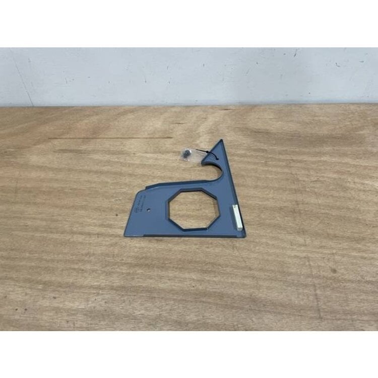 COVER ASSY LAT RH P/N: D2511155900100 S/N: SI065038