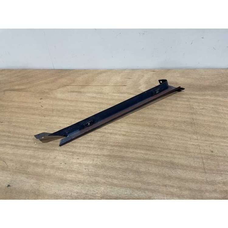 POST ASSY LH SIDE P/N: D2511229500000 S/N: SI057039