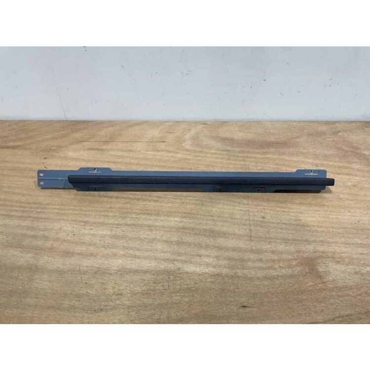 CROSS BEAM FOAM P/N: D2511395600000 S/N: SI083047