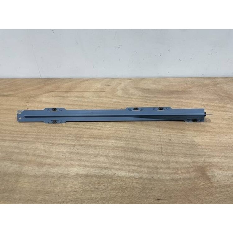 CROSS BEAM FOAM P/N: D2511395600000 S/N: SI083047