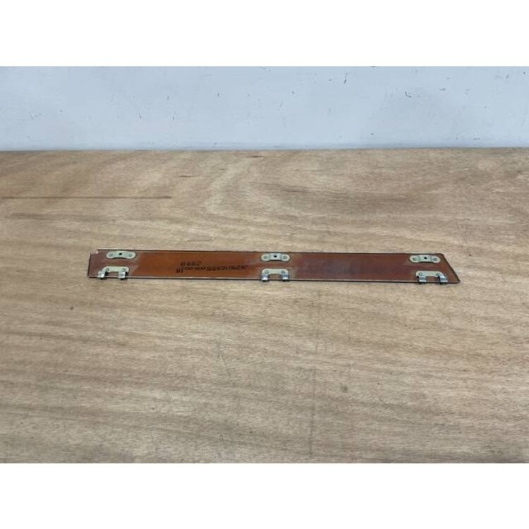 COVER LH P/N: D2511233500000 S/N: SI055037