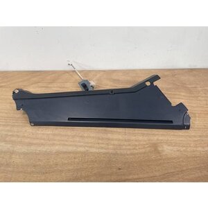 FOAM STRIP ASSY FRT LH P/N: D2511228300000 S/N: SI009038