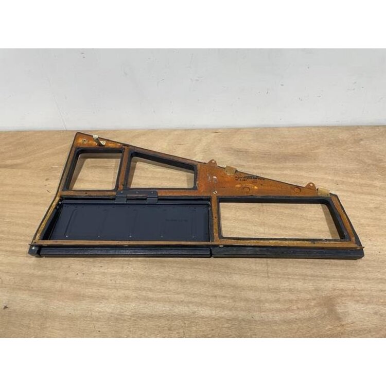 INSERT ASSY 700VU P/N: D2511308400000 S/N: SI048040