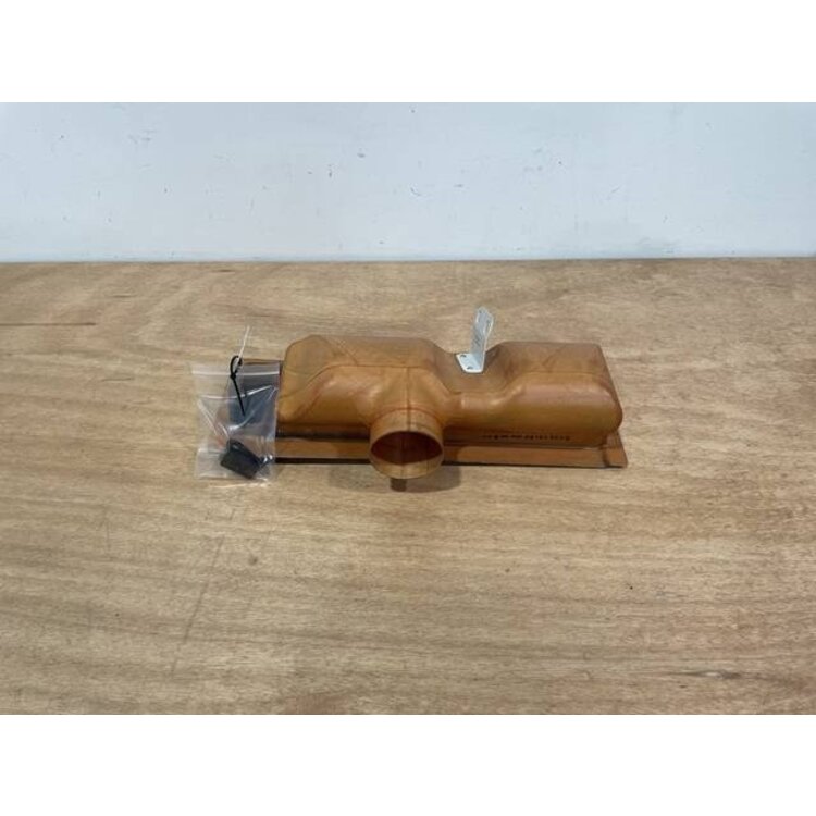 OUTLET ASSY LH P/N: D2121208600000 S/N: SI025046