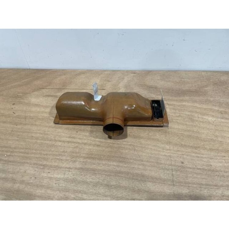 OUTLET ASSY RH P/N: D2121208600100 S/N: SI042047