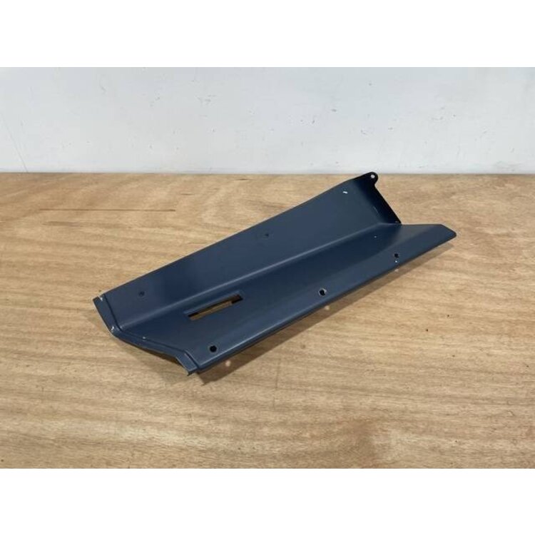 PANEL ASSY FRONT RH P/N: D2511224600100 S/N: SI043046