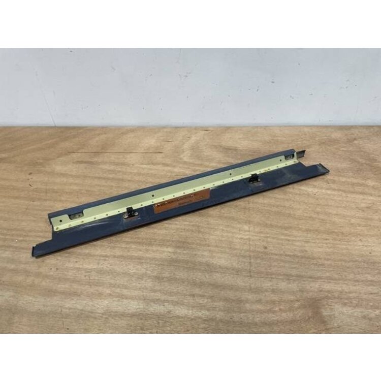 PANEL ASSY LATLH P/N: D2511232900000 S/N: SI028048