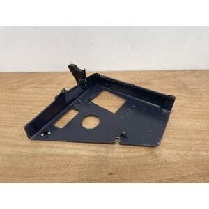 PLATE ASSY LH 19VU P/N: D2511156600200 S/N: SI030035