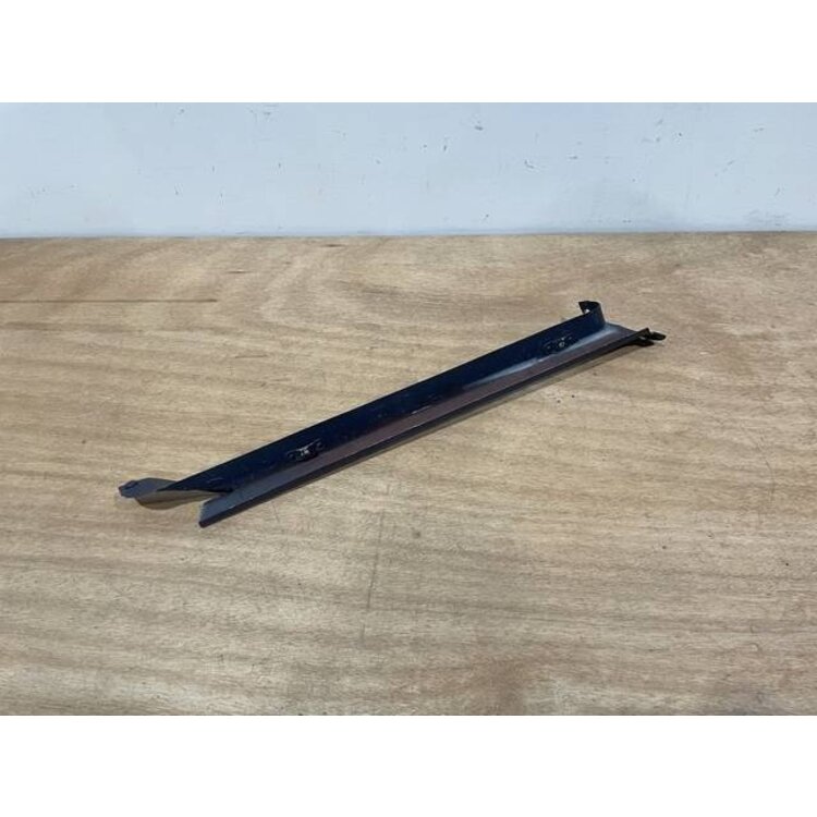 POST ASSY LH SIDE P/N: D2511229500000 S/N: SI057040