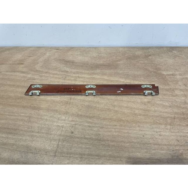 COVER RH P/N: D2511233500100 S/N: SI060046