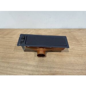 OUTLET ASSY RH P/N: D2121208600100 S/N: SI042049