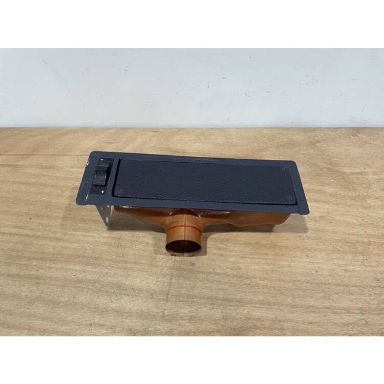 OUTLET ASSY RH P/N: D2121208600100 S/N: SI042049