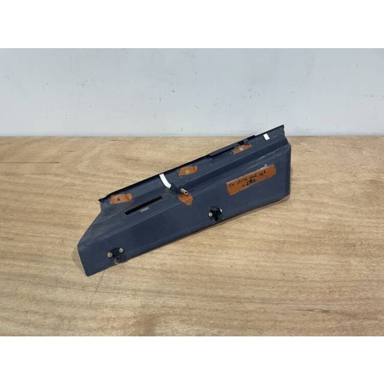 PANEL ASSY FRONT RH P/N: D2511224600100 S/N: SI043049