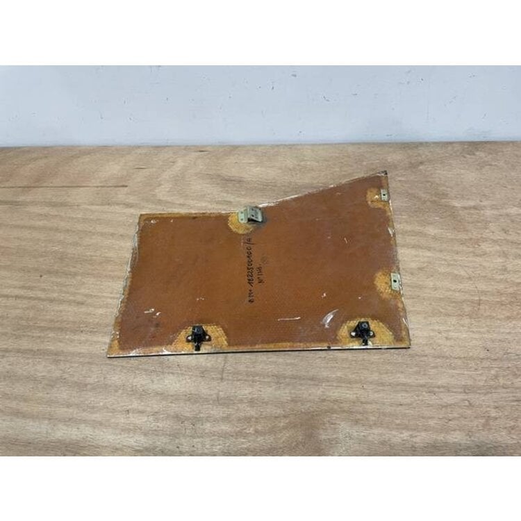 PANEL ASSY FWD RUD LH FO P/N: D2511222500100 S/N: SI040048