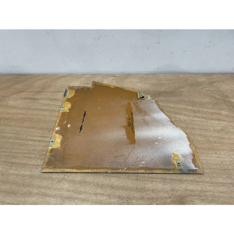 PANEL ASSY FWD RUD RH FO P/N: D2511222300100 S/N: SI039053
