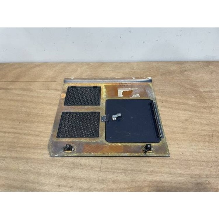 PANEL ASSY REAR RH P/N: D2511218000000 S/N: SI035036