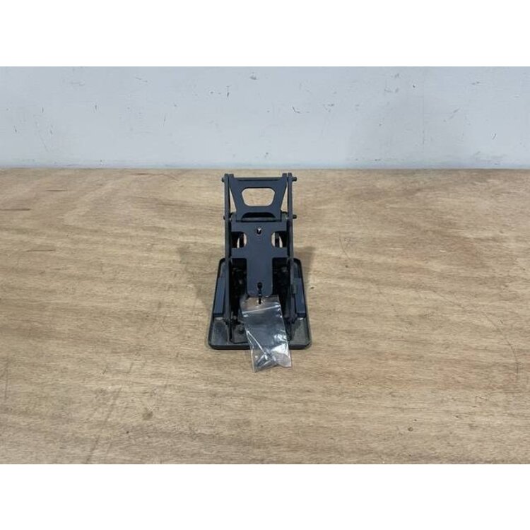 BRACKET ASSY COMPASS P/N: D2511007300500 S/N: SI070033