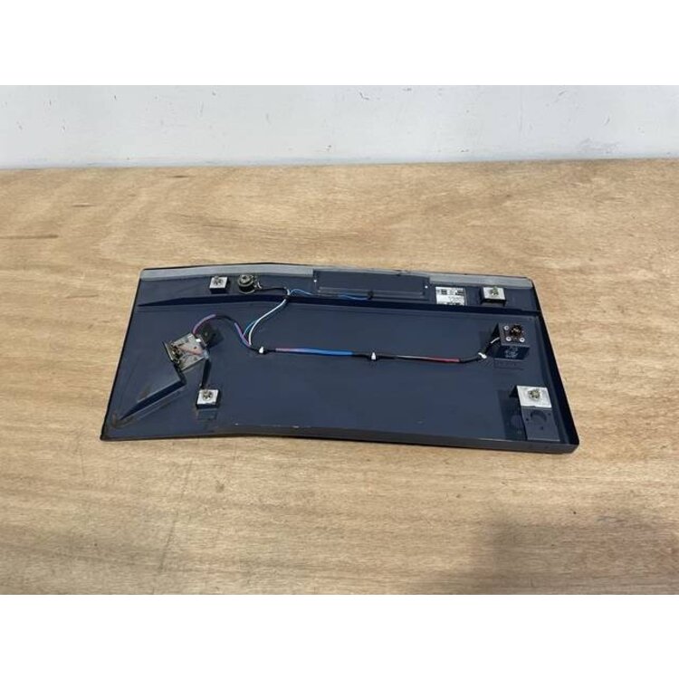 FLOOD LIGHT UNIT FIRST OFFICER P/N: 2LA005543-10 S/N: 930